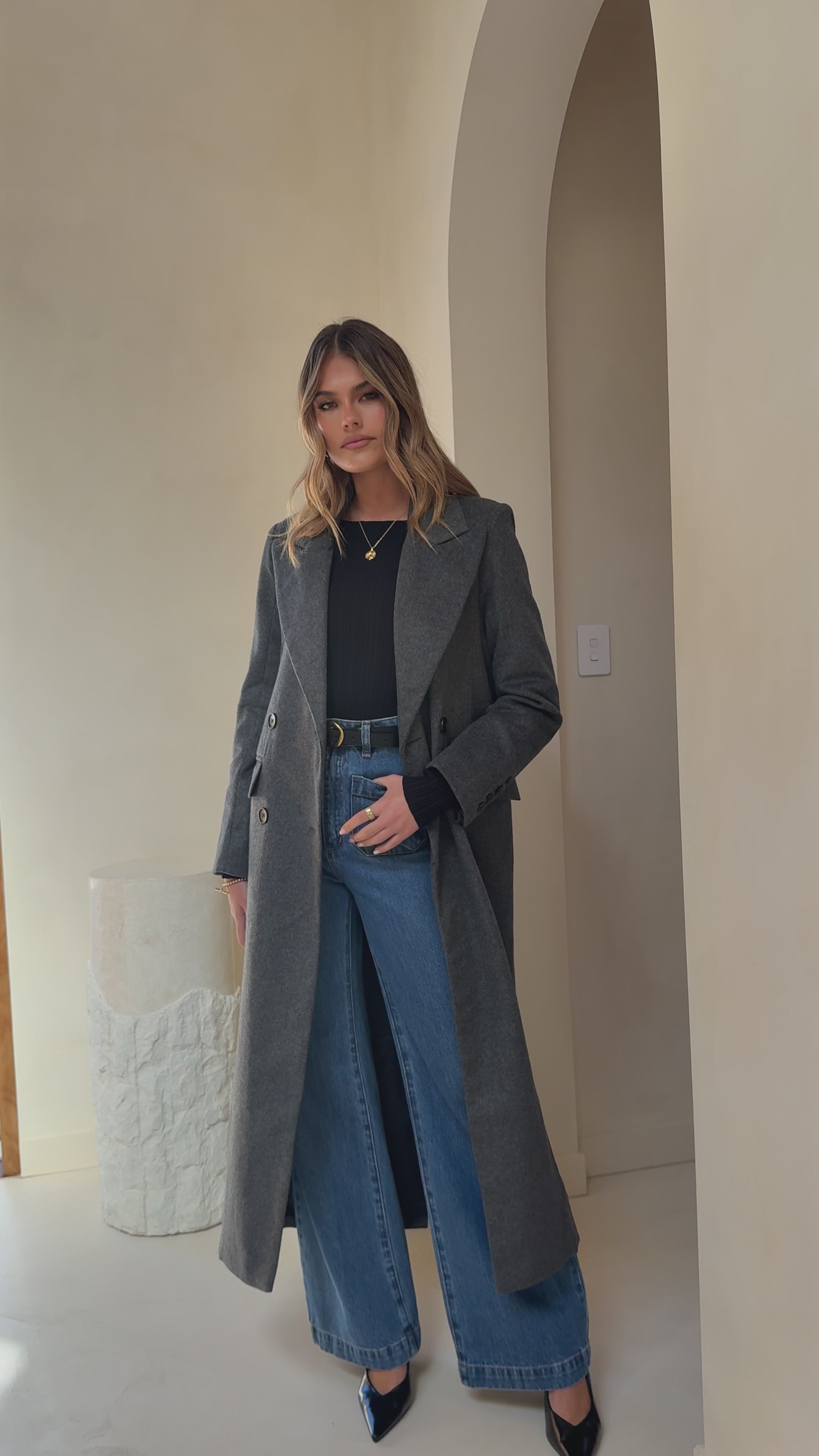 MVN - Lost In New York Coat - Charcoal